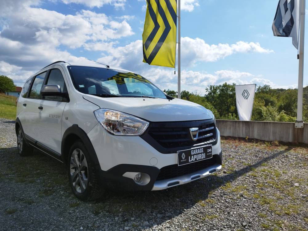 SUV Dacia 2